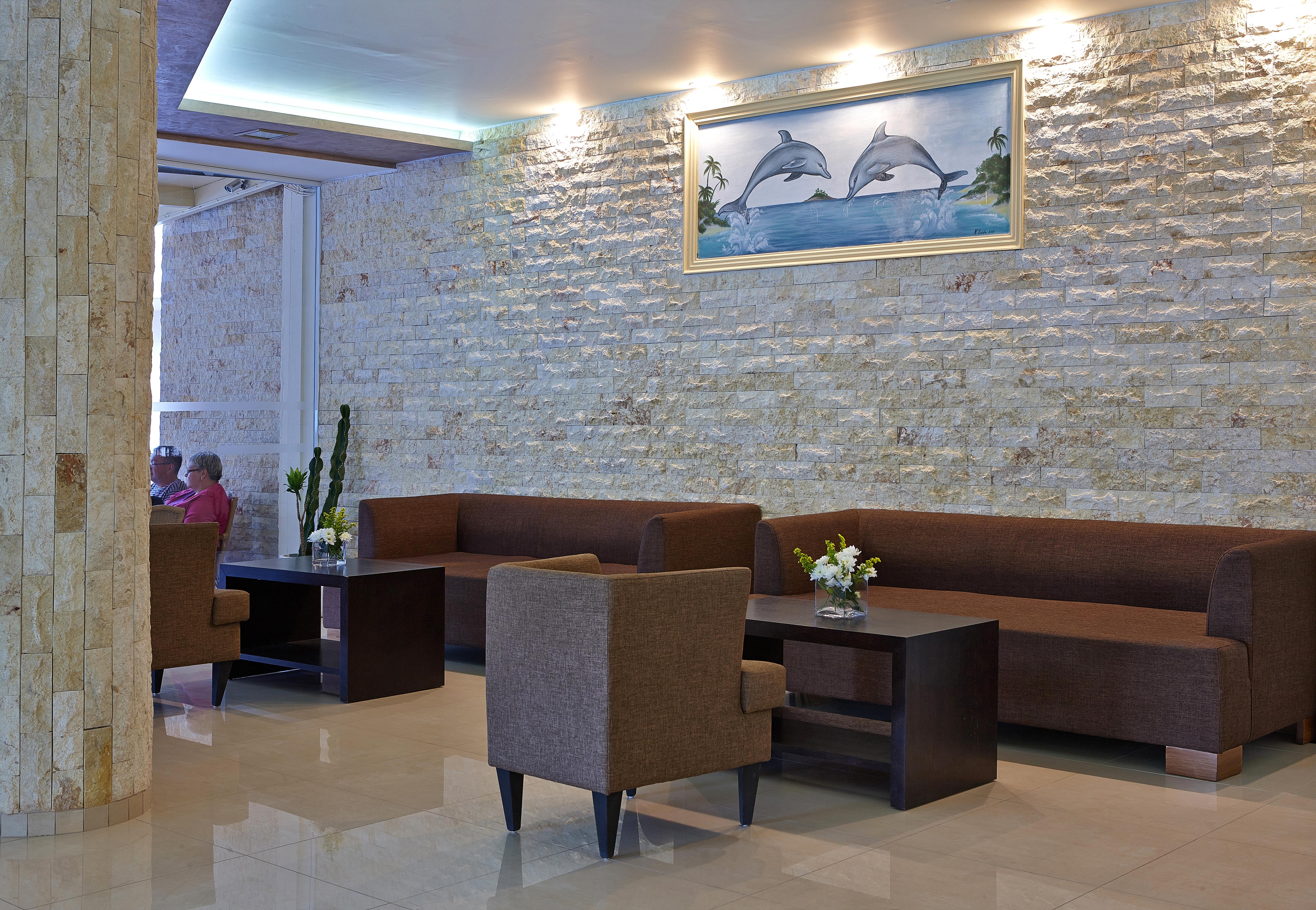 St Constantin Hotell Goúves Eksteriør bilde